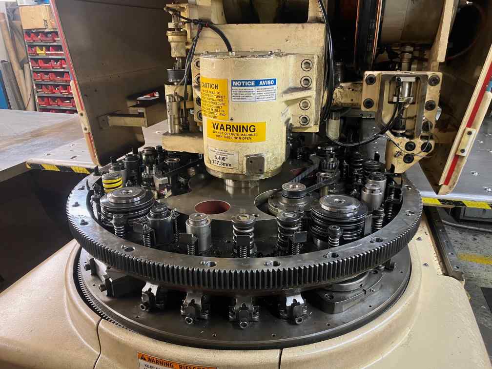 22 Ton LVD Strippit U1000XP OiPB CNC Turret Punch Press