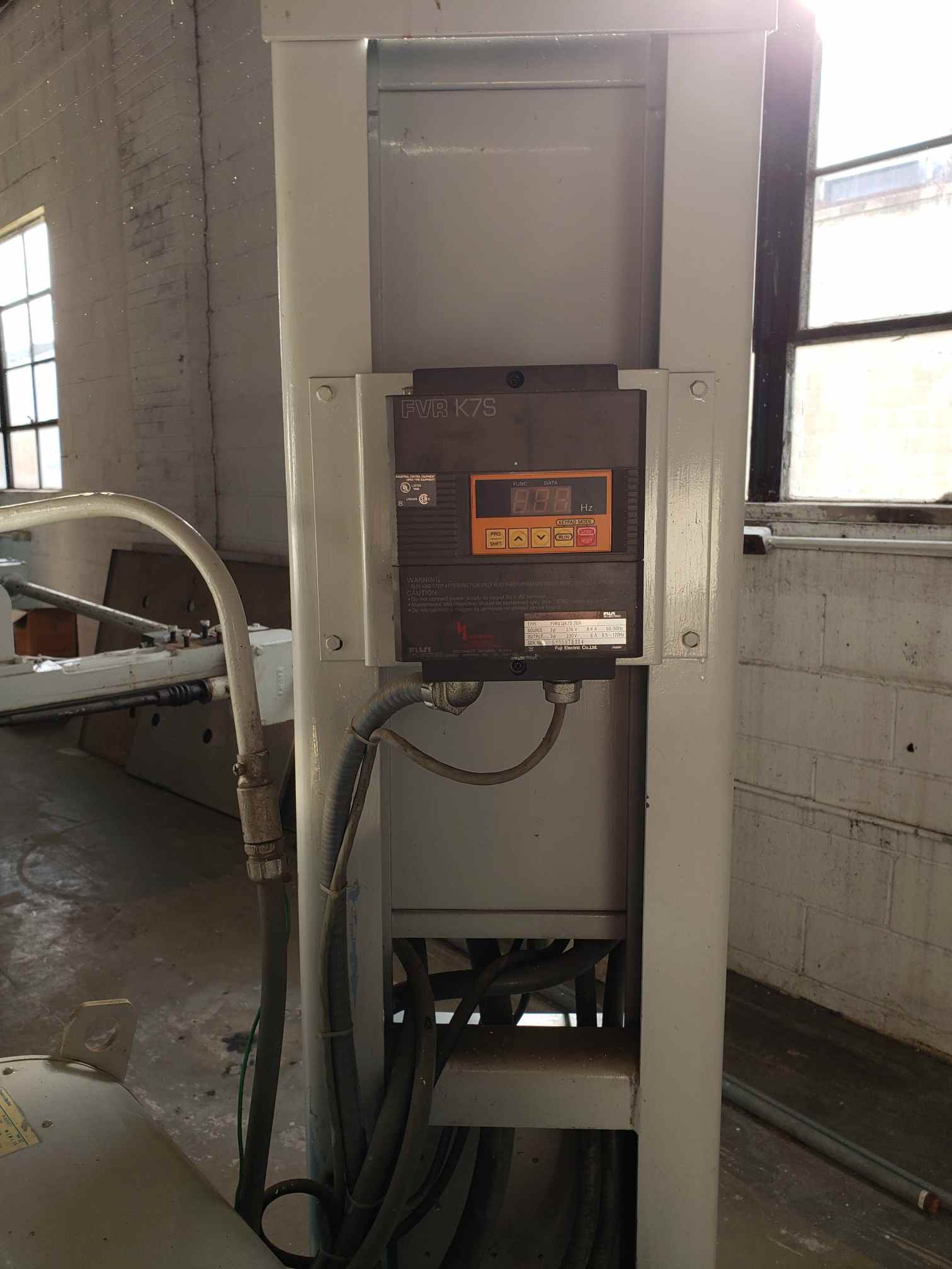 1/4" x 10' Wysong 1025 Power Squaring Shear