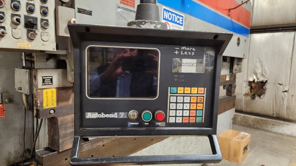 200 Ton x 12' HTC 20012-HS CNC Press Brake