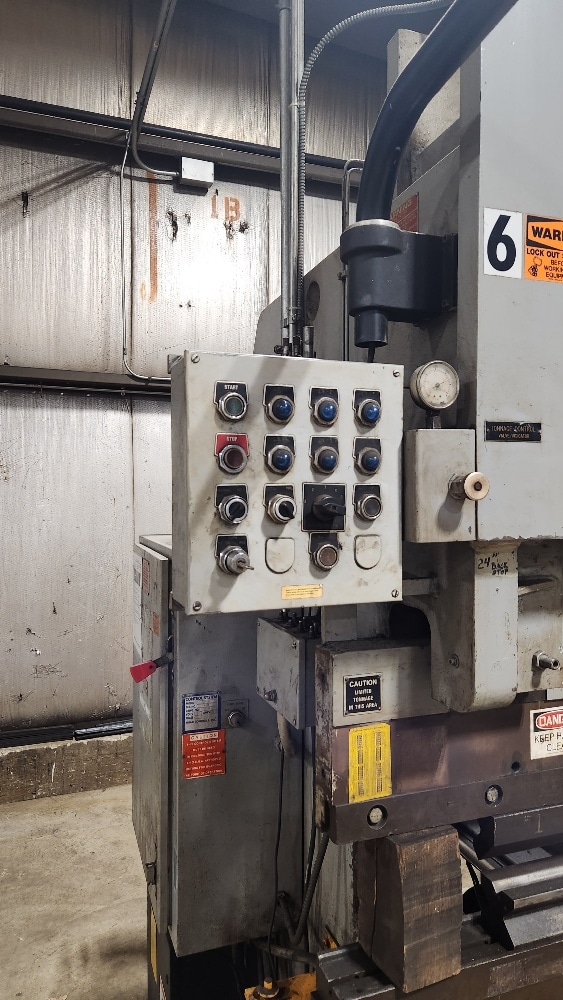 200 Ton x 12' HTC 20012-HS CNC Press Brake