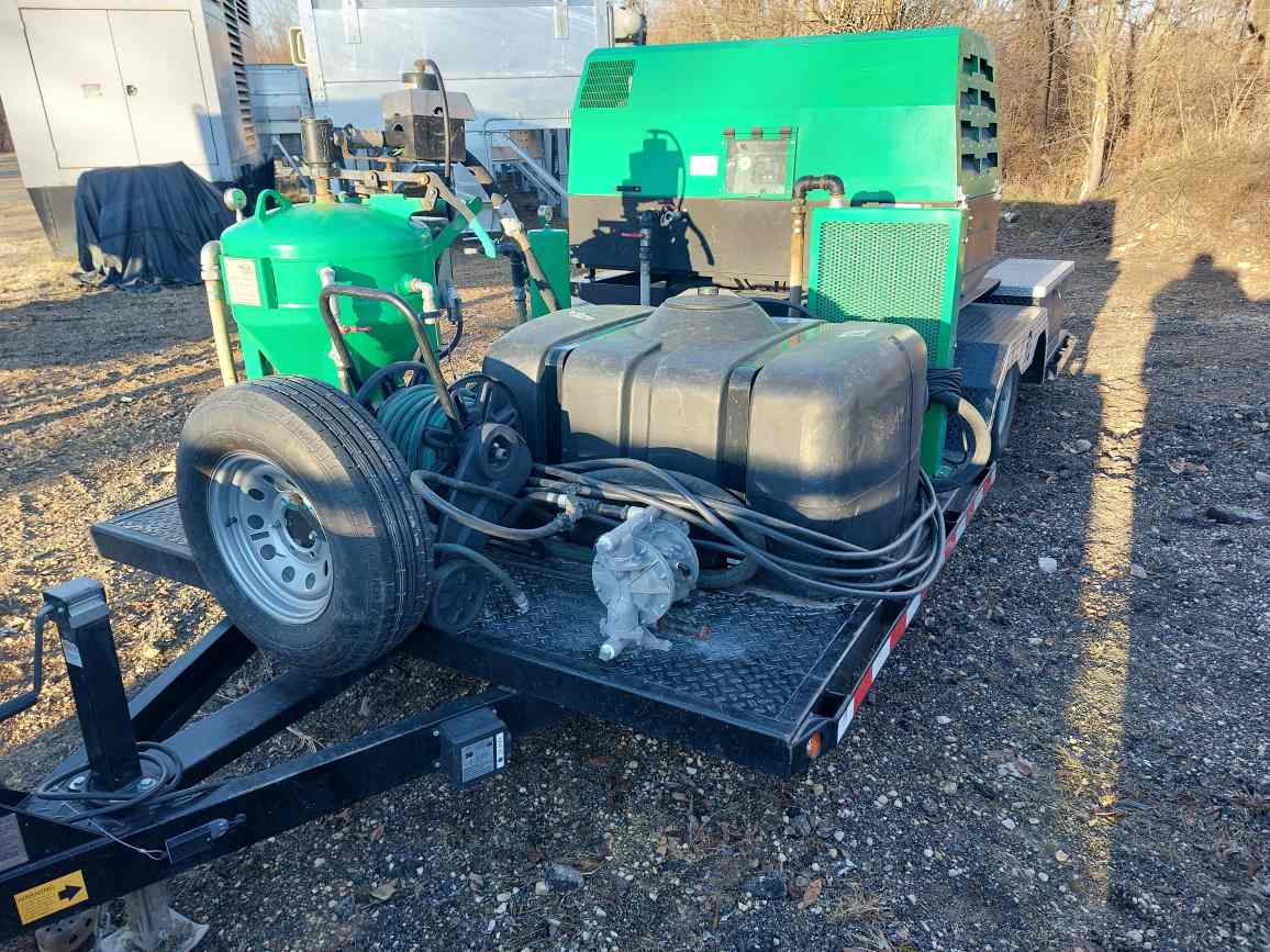 MMLJ Dustless Blasting DB500MXL Utility Trailer