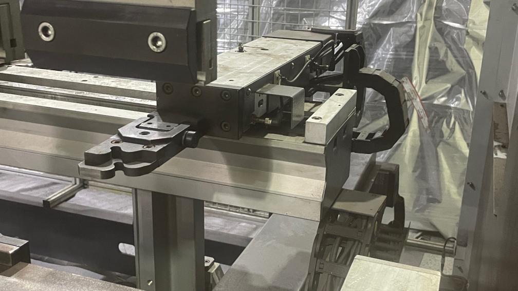165 Ton x 10' Dener DDM 150-30 Servo Electric CNC Press Brake