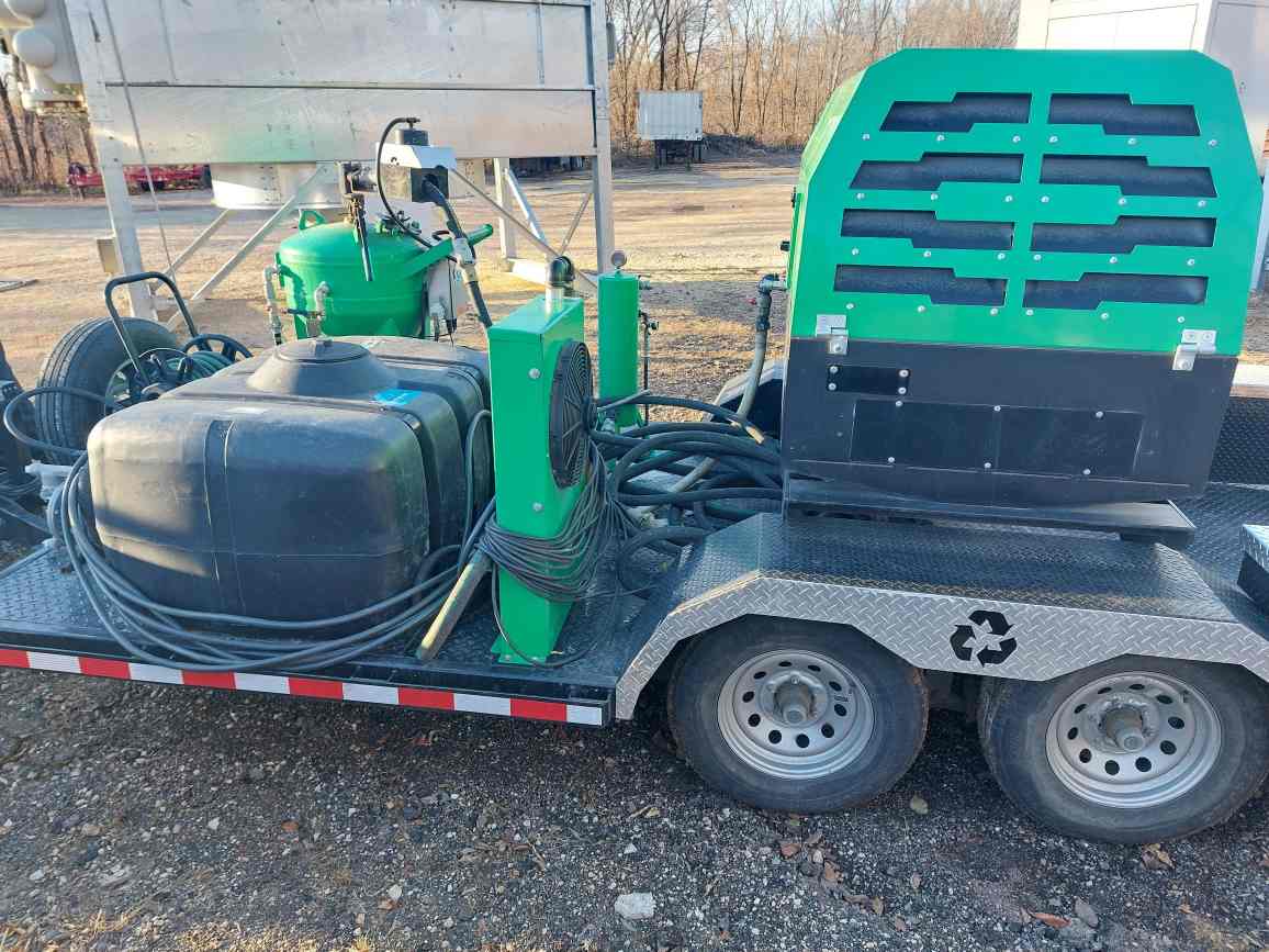 MMLJ Dustless Blasting DB500MXL Utility Trailer