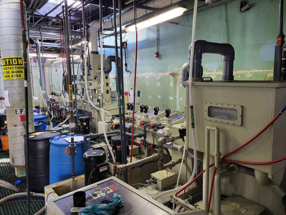 Chemcut XLI-30 Resist Strip/Alkaline Etch Wet Processing System