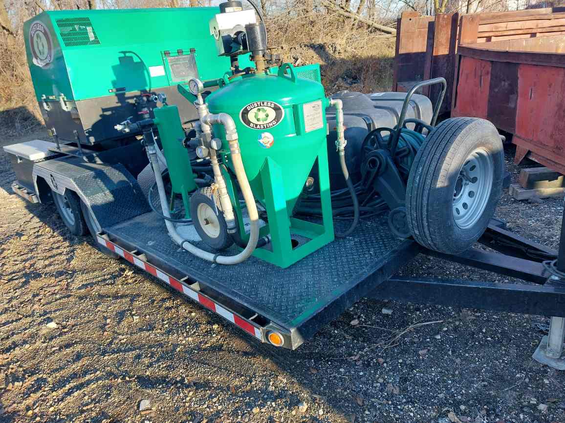 MMLJ Dustless Blasting DB500MXL Utility Trailer