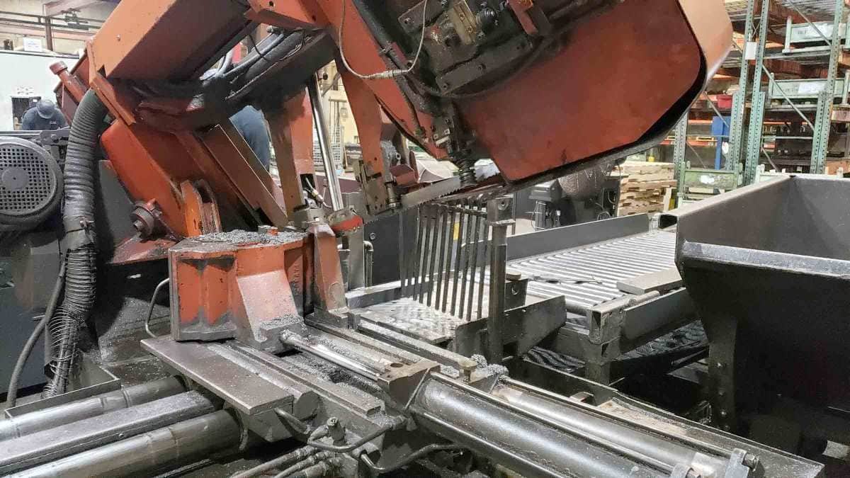 Amada HFA-400W Horizontal Band Saw