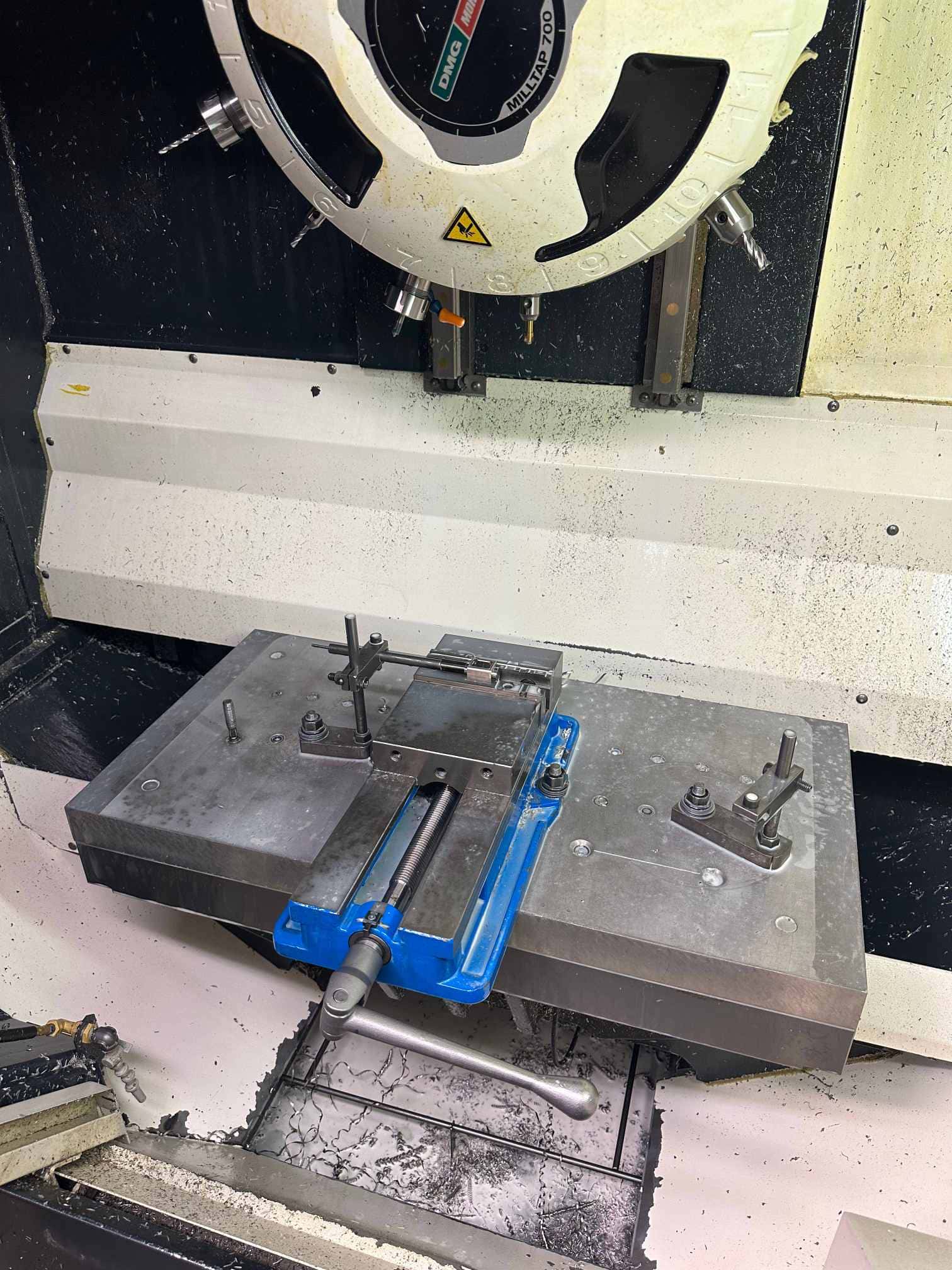 DMG Mori Seiki Milltap 700 CNC VMC