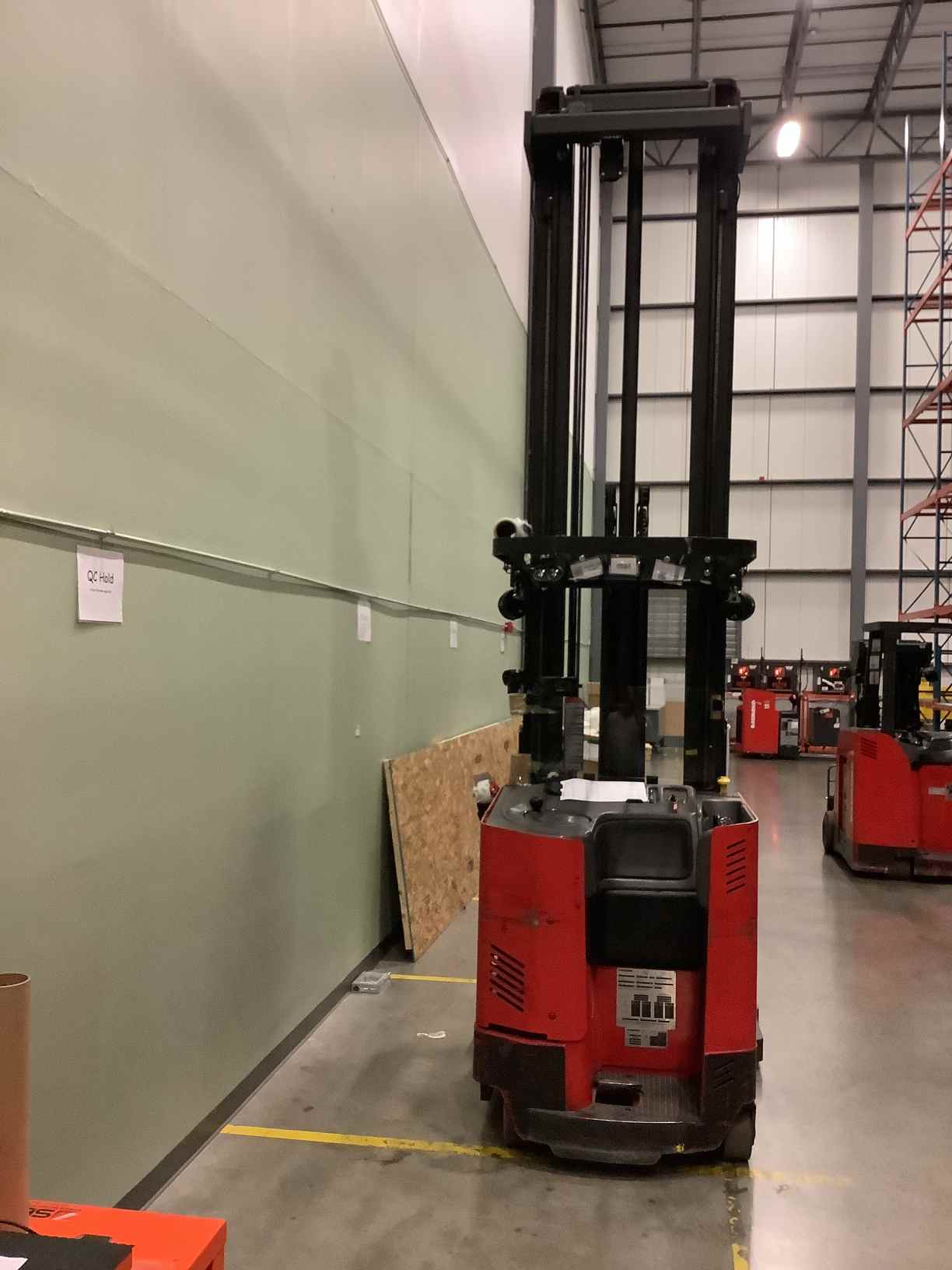 Raymond EASI R45TT-MB Reach Forklift