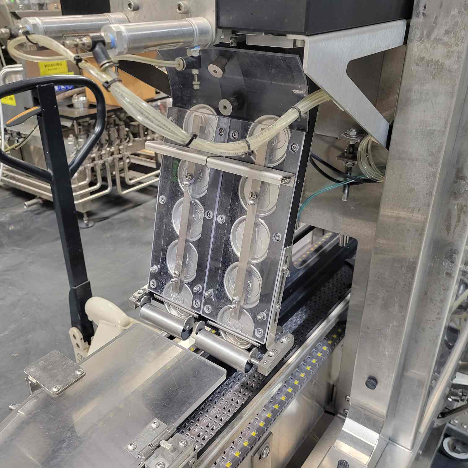Alpha Brewing Operations 4 Head Filler with Co2 Purge and Rinse Station Canning Line