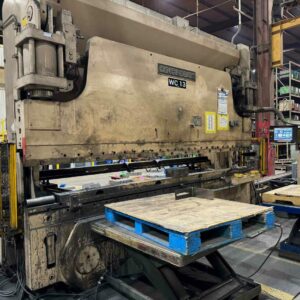 230 Ton x 12' Cincinnati 230 FMII CNC Press Brake