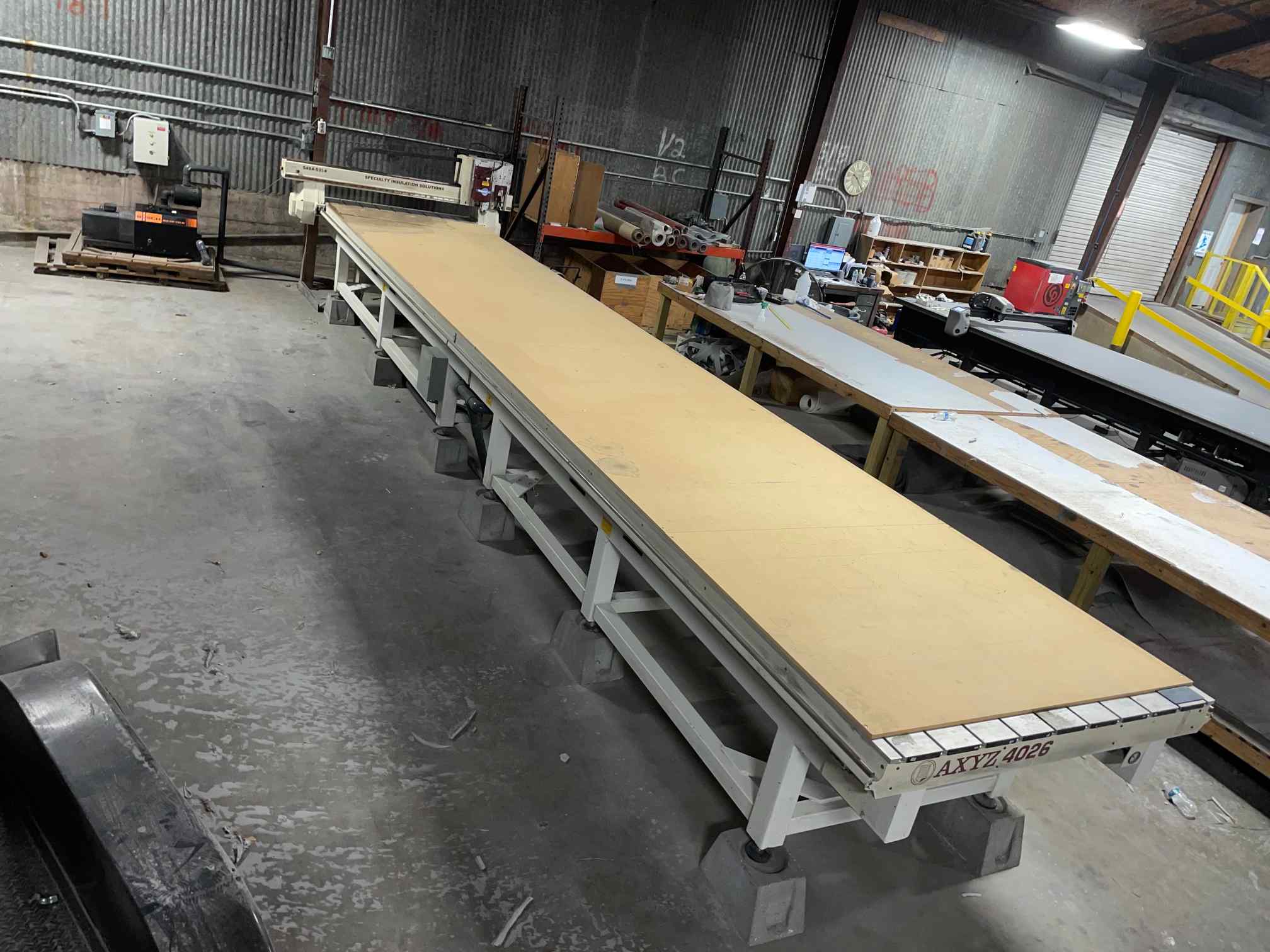5' x 26' AXYZ 4026 CNC Knife Cutter