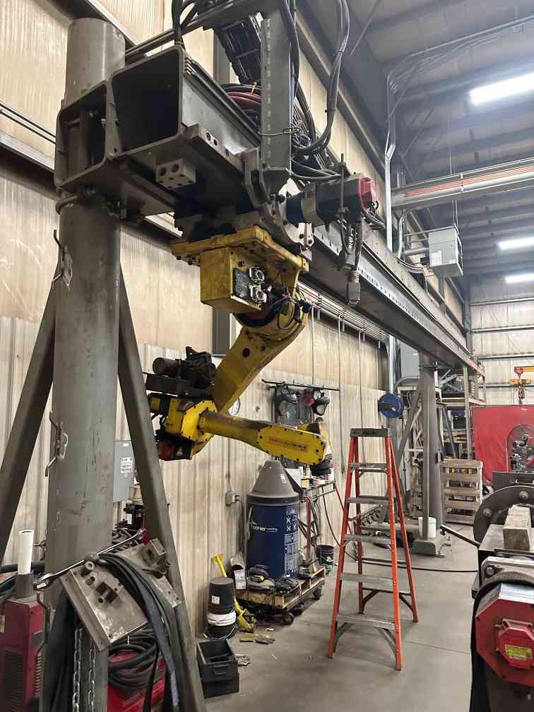 Overhead Gantry Robotic Welder, Fanuc M-16iB 20T, Lincoln Power Wave 455M