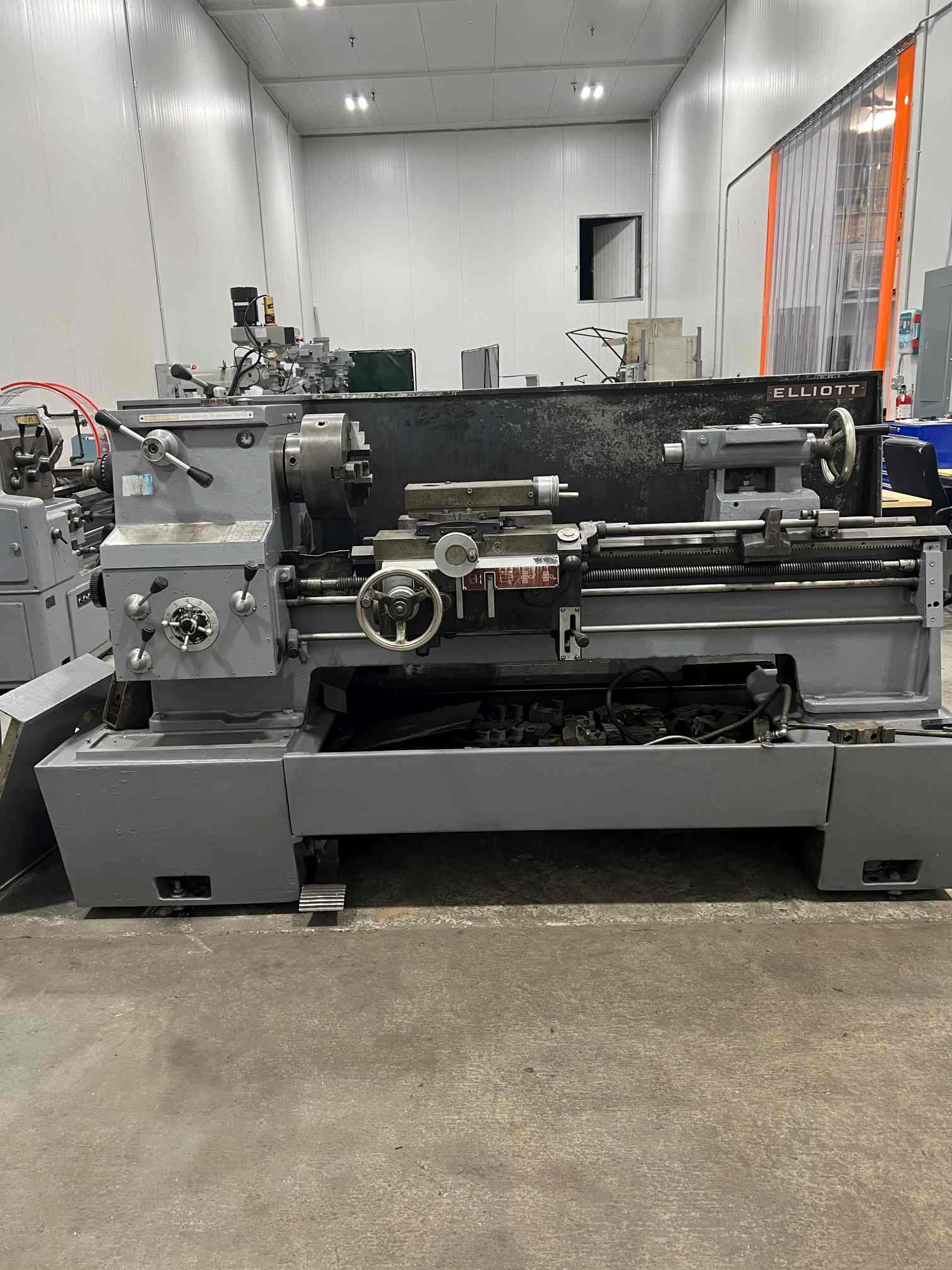 16" x 36" Elliot M16 Engine Lathe
