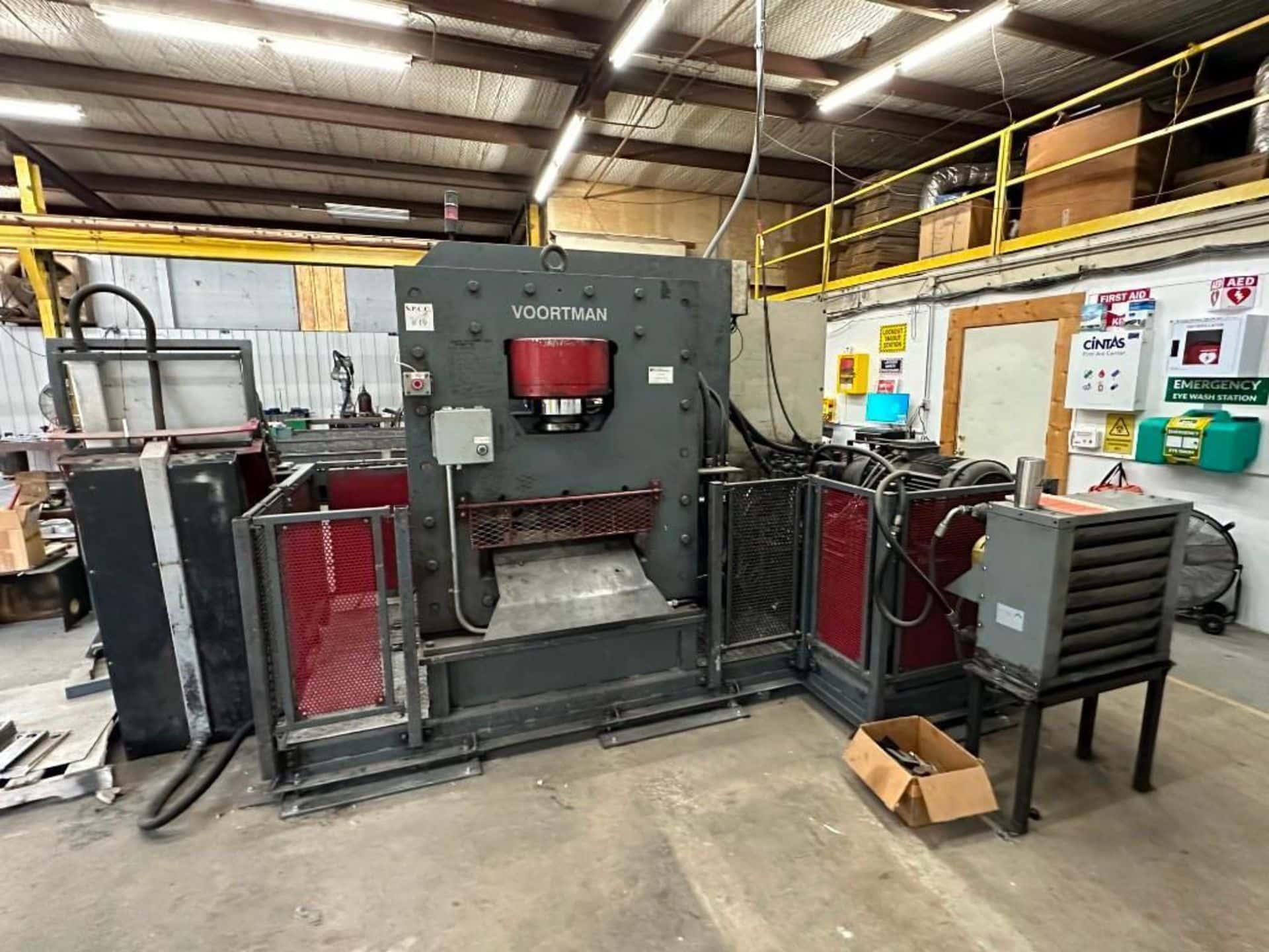 110/220 Ton X 20" Voortman V500 CNC Hydraulic Punch/Shear Machine