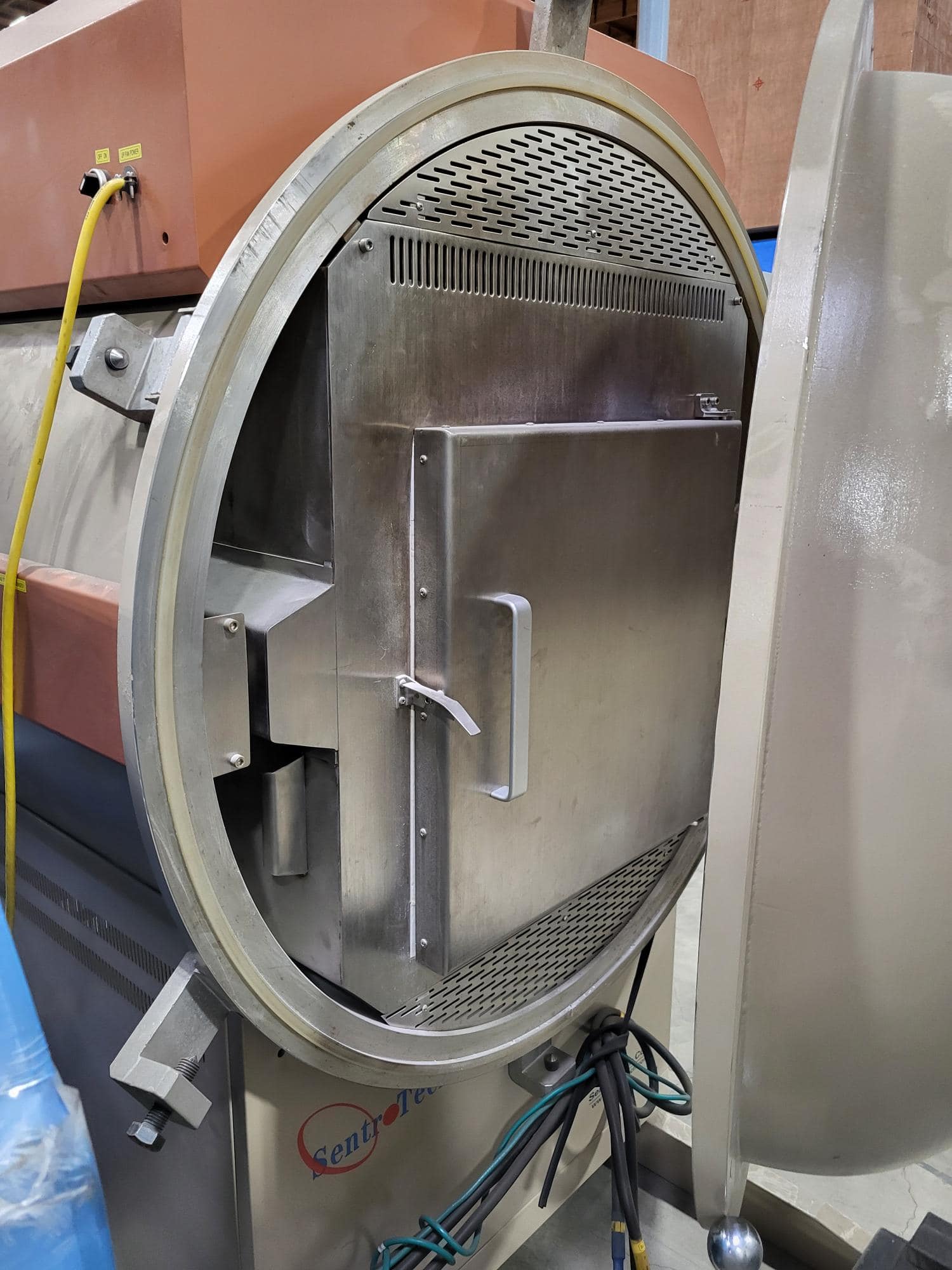 Sentro Tech Corp STV-1600-181818 Vacuum Furnace