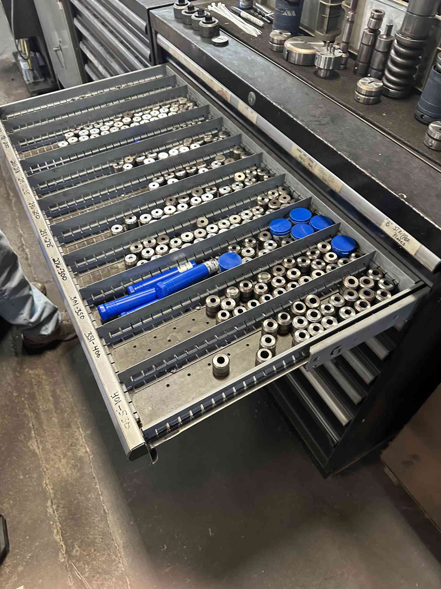33 Ton Amada EMK-3612 MII Turret Punch
