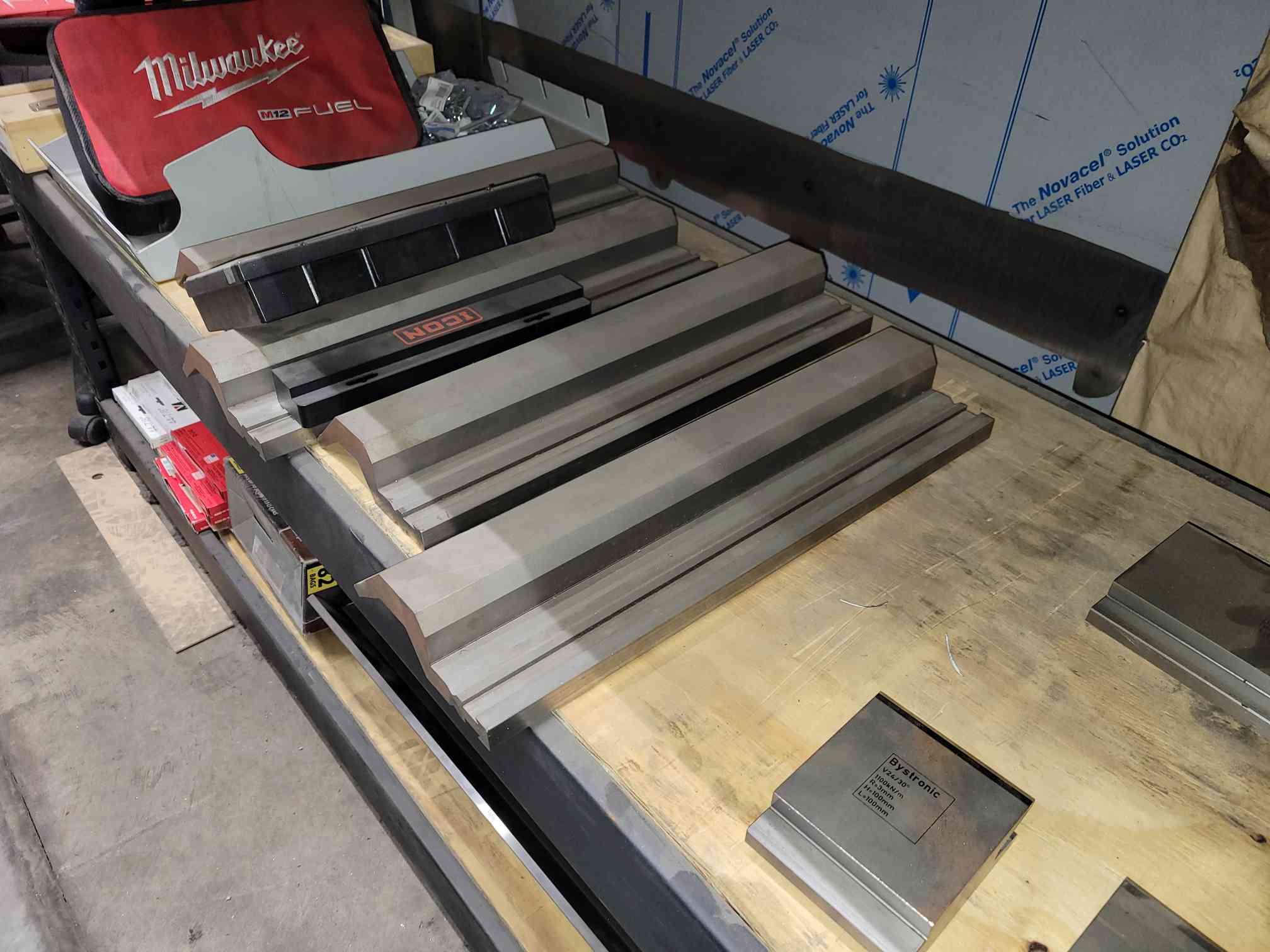 248 Ton x 13' ByStronic Xact Smart 225/4100 Press Brake