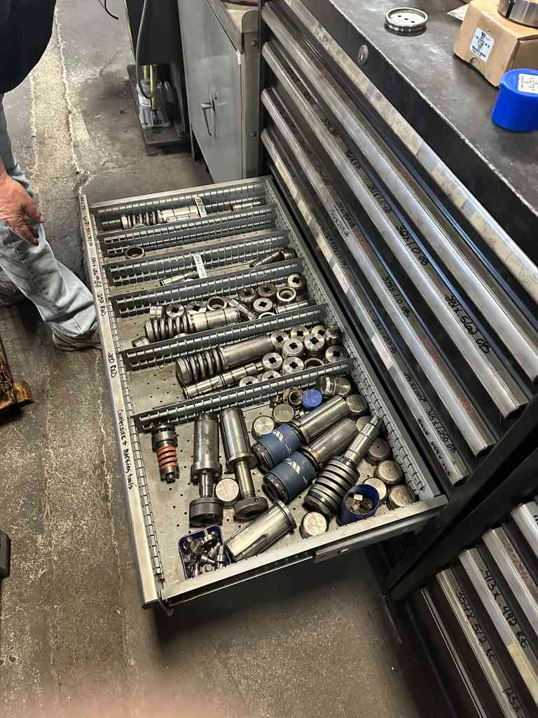 33 Ton Amada EMK-3612 MII Turret Punch