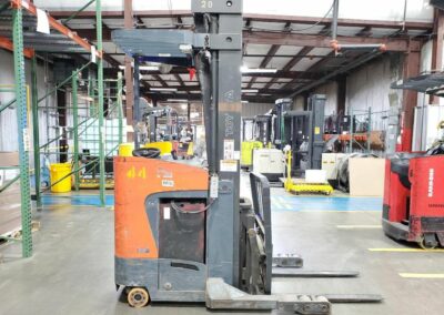 1999 toyota electric reach truck model 8rh-8bru23 4500 lb capacity