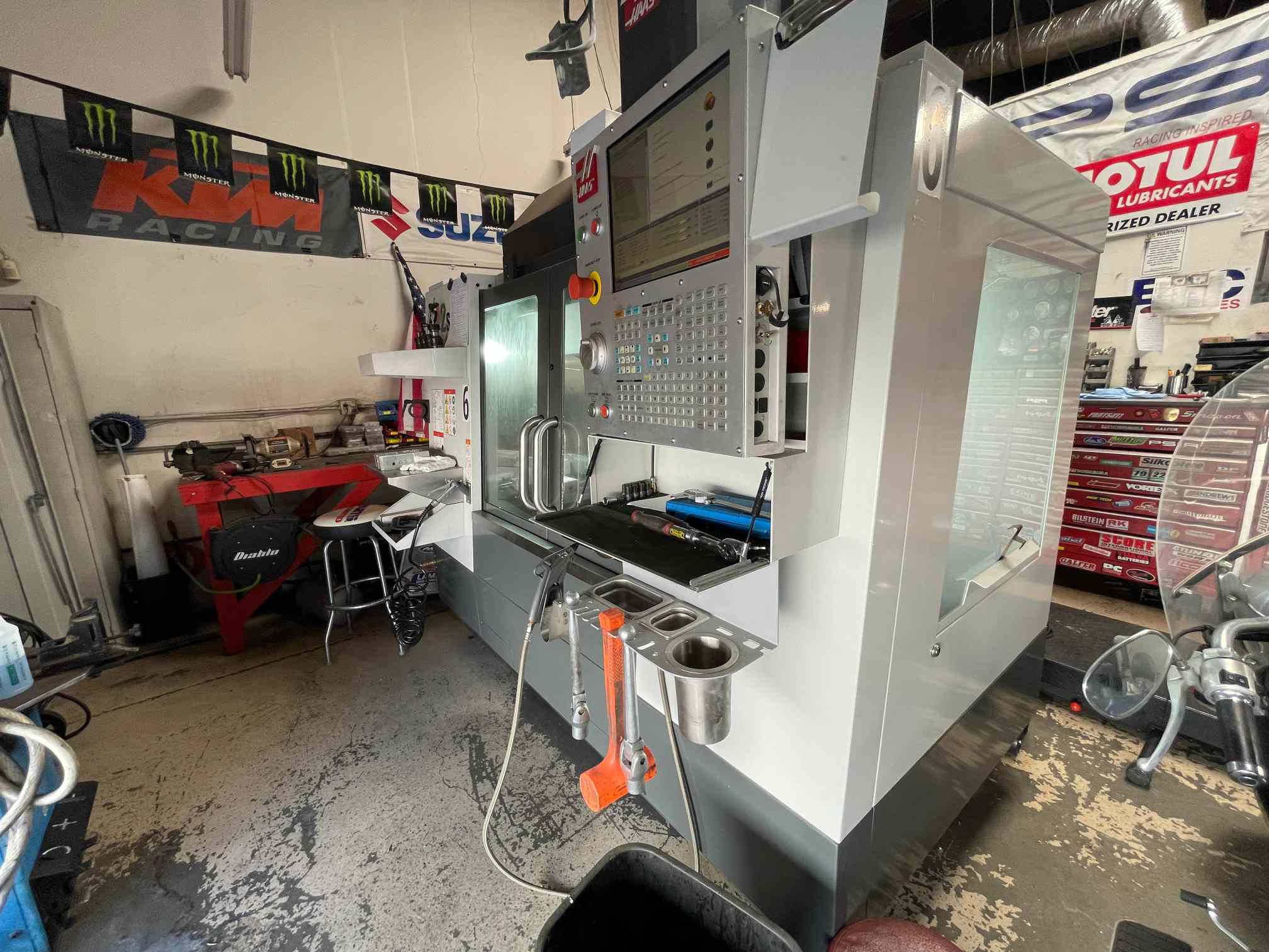 Haas VF-2SS VMC