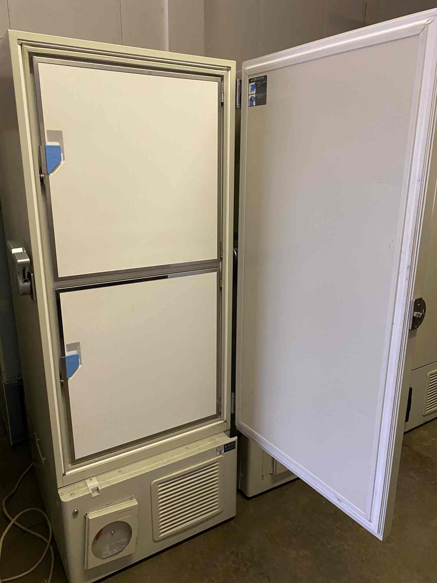 Sanyo MDF-U52VA Ultra-Low Temperature Freezer