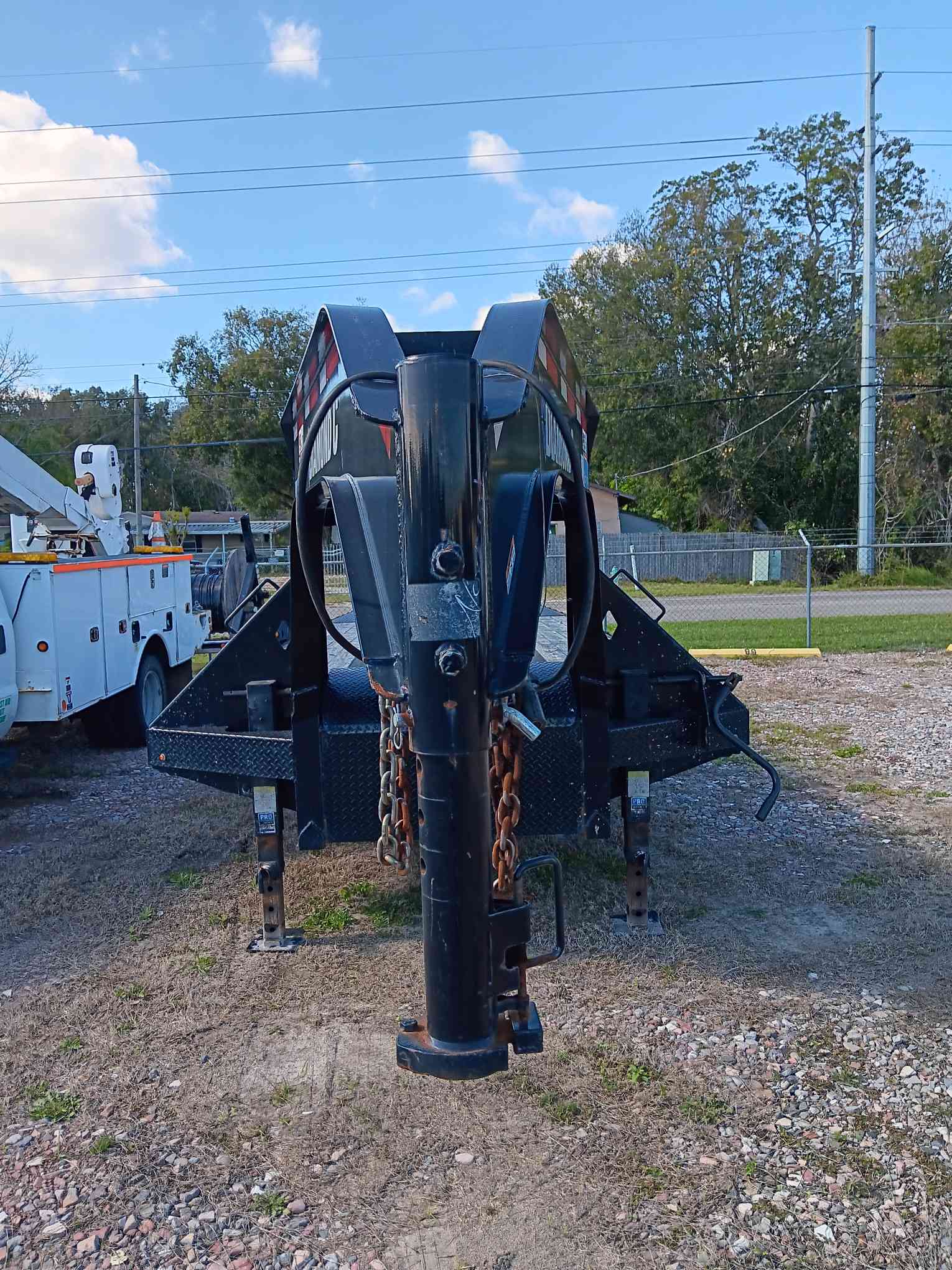 Diamond C FMAX212 Tandem - Dual Wheel Gooseneck Trailer, 35' x 102'