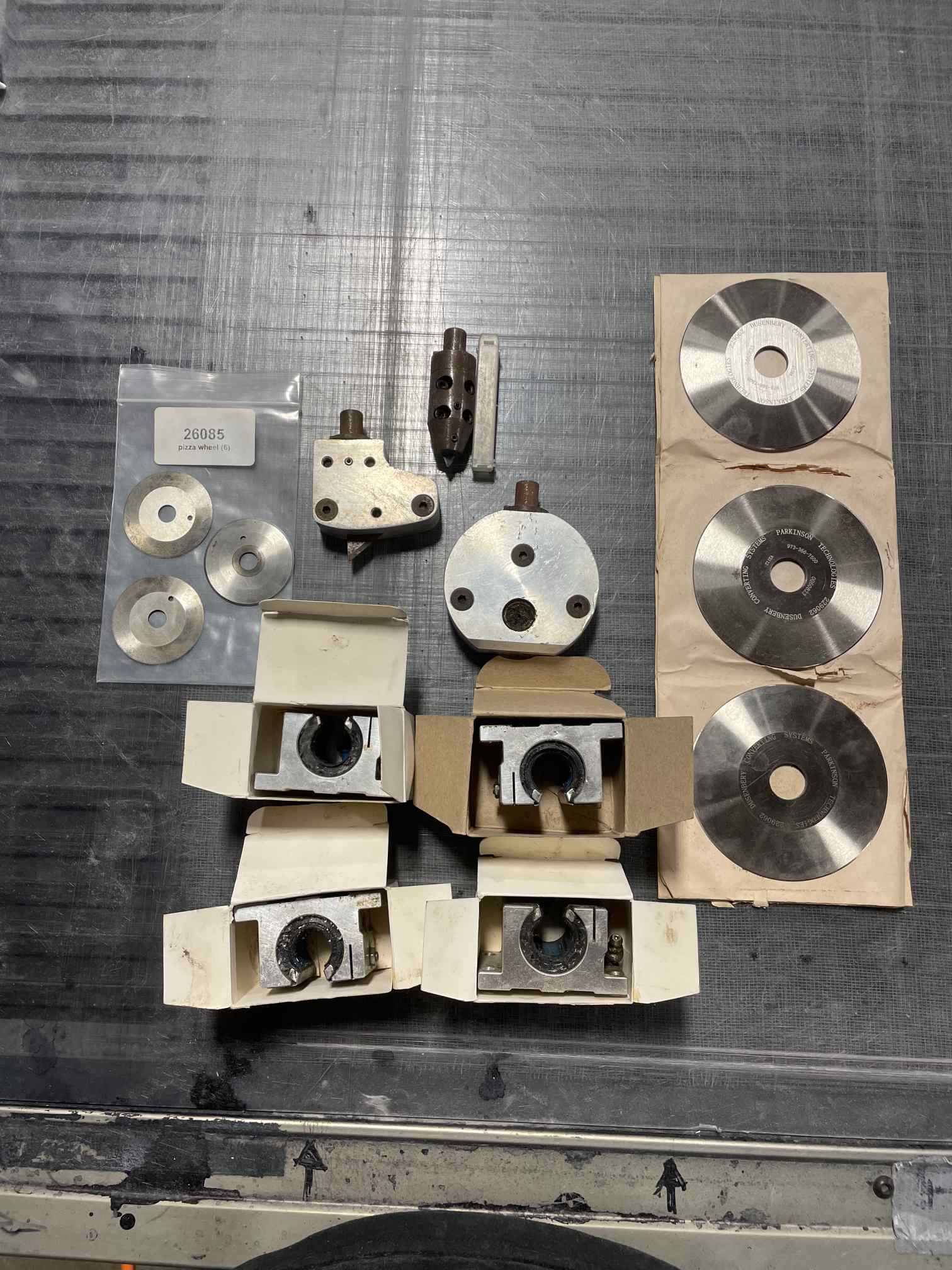 5' x 26' AXYZ 4026 CNC Knife Cutter