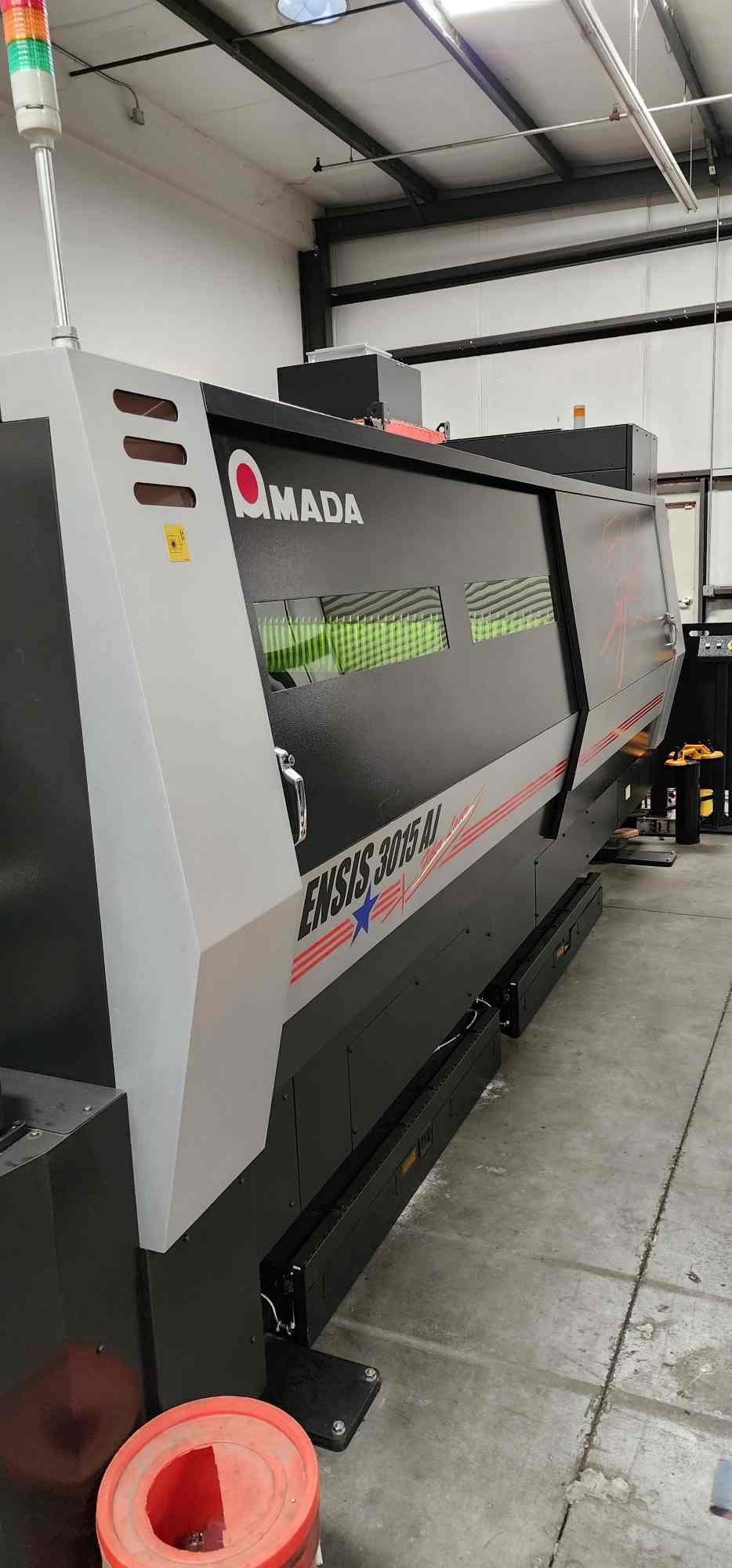 2000 watt Amada LCG 3015 AJ Fiber Laser
