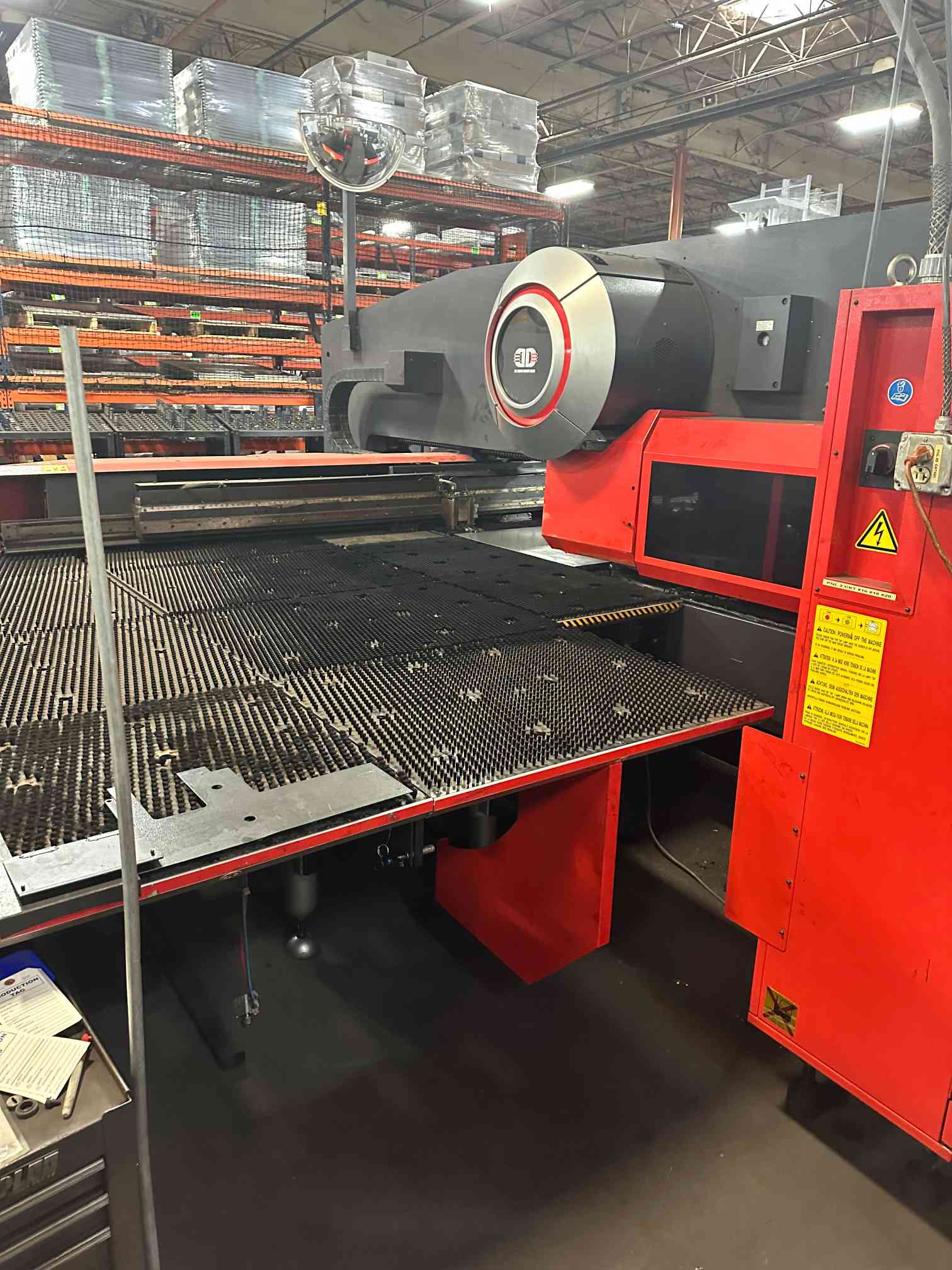33 Ton Amada EMK-3612 MII Turret Punch