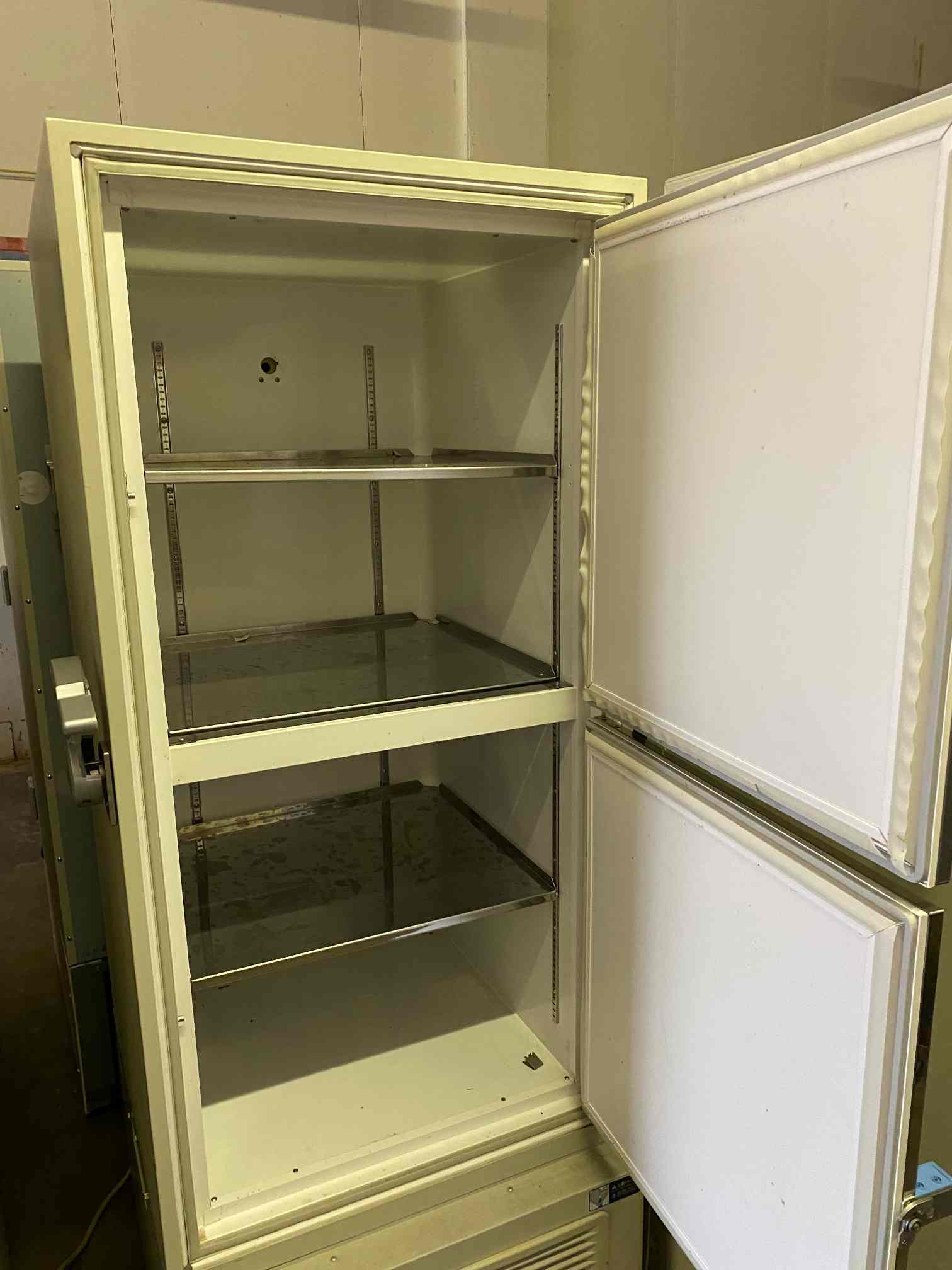 Sanyo MDF-U52VA Ultra-Low Temperature Freezer