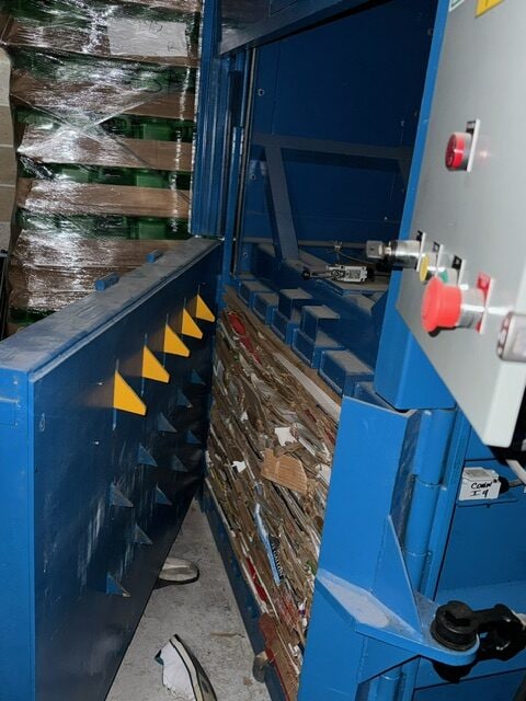 60" Recycling Equipment Inc. Rebel Vertical Baler RE-VB605-60-5S