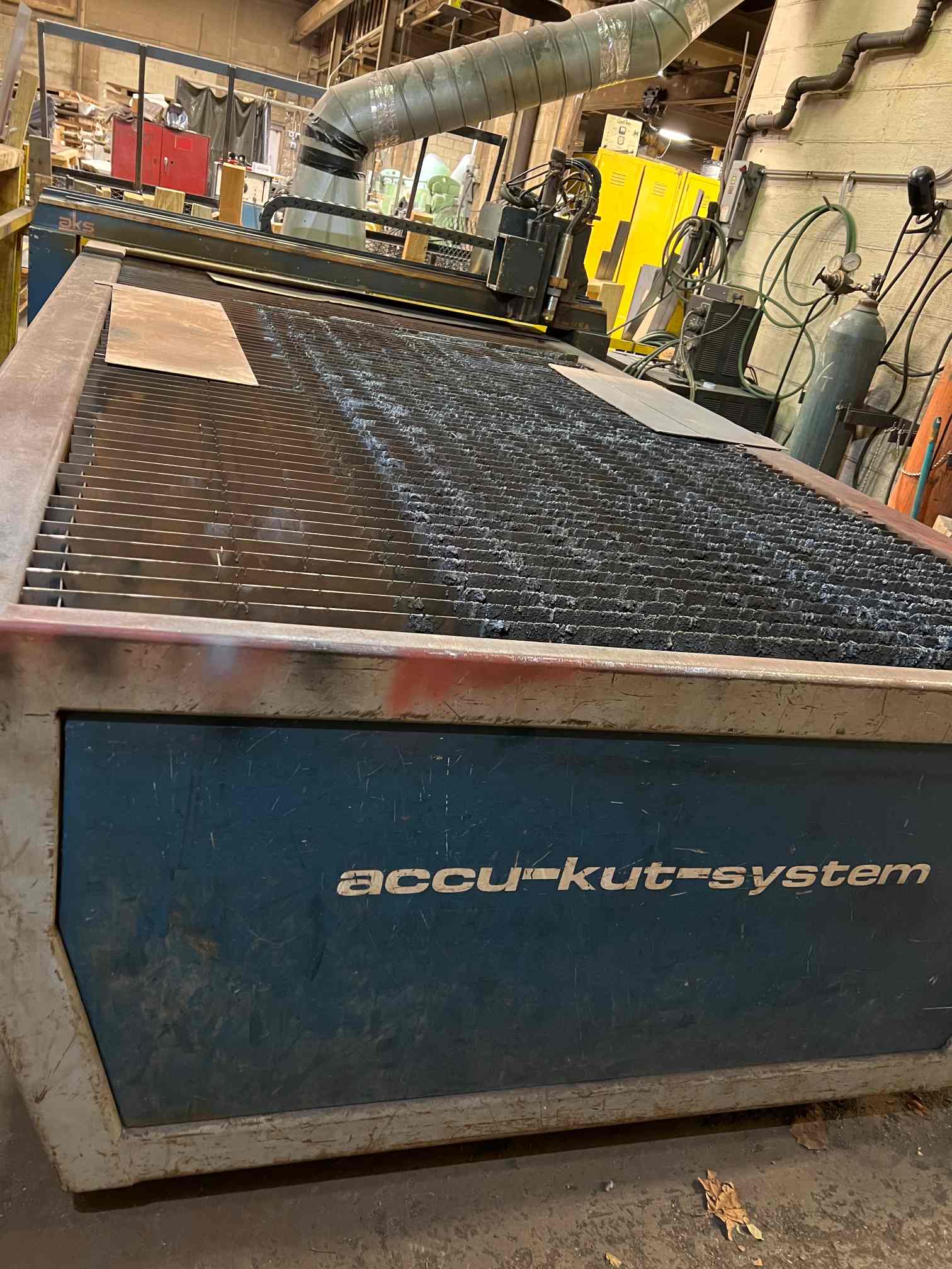 5x10 AKS Accucut CNC Plasma Table, Hypertherm HD 3070