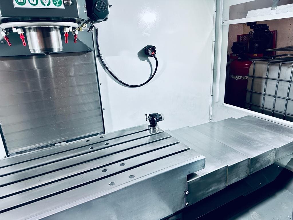 Haas VF-4SS VMC
