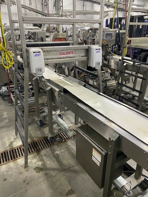 Aprac S18 Continuous Motion Top Seal Servo Wrapper