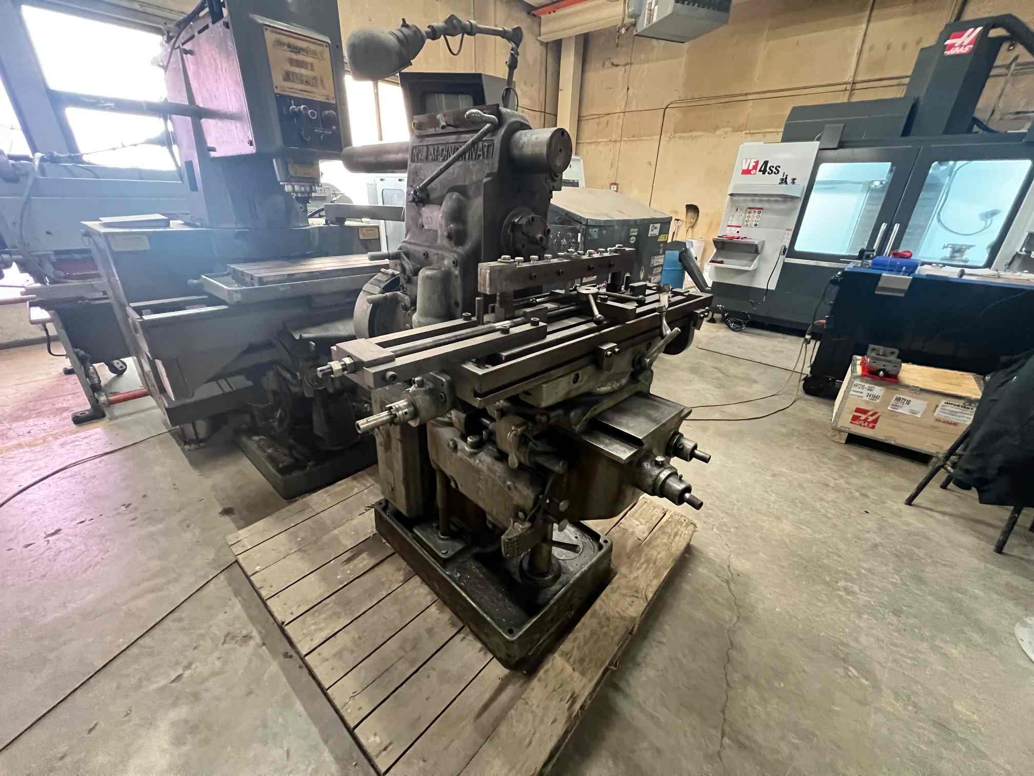 Cincinnati Horizontal Knee Mill