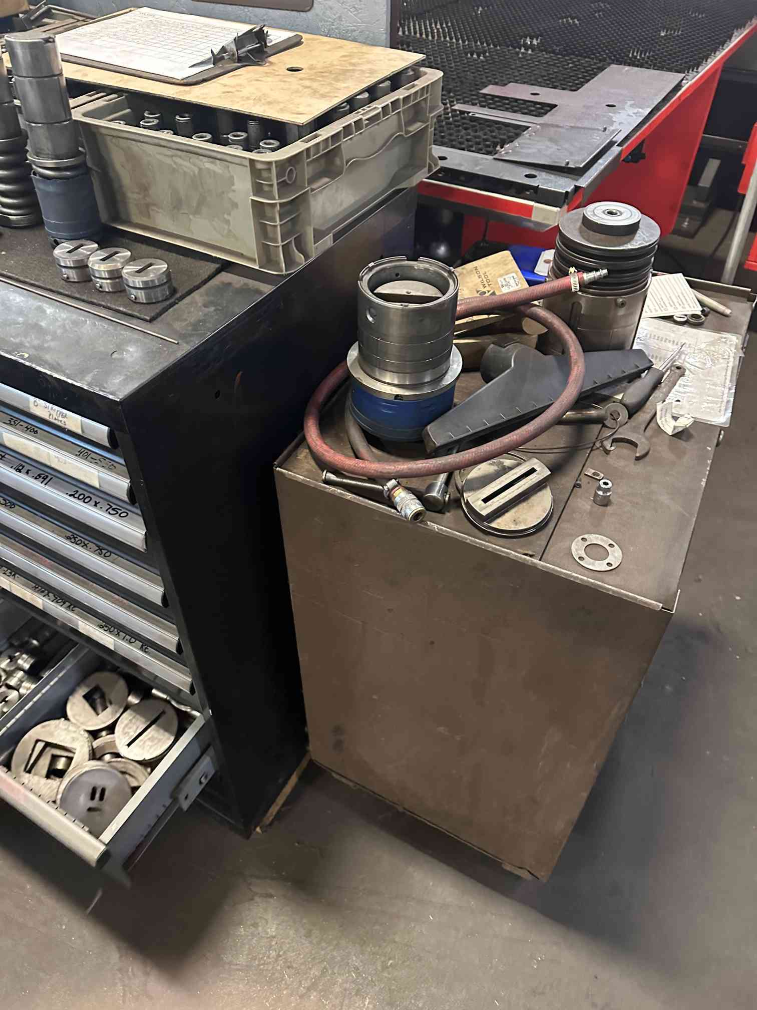 33 Ton Amada EMK-3612 MII Turret Punch