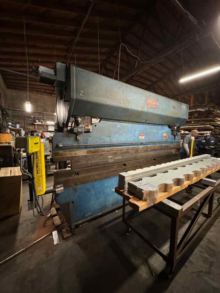 90 Ton x 12' Chicago 1012-1 Press Brake