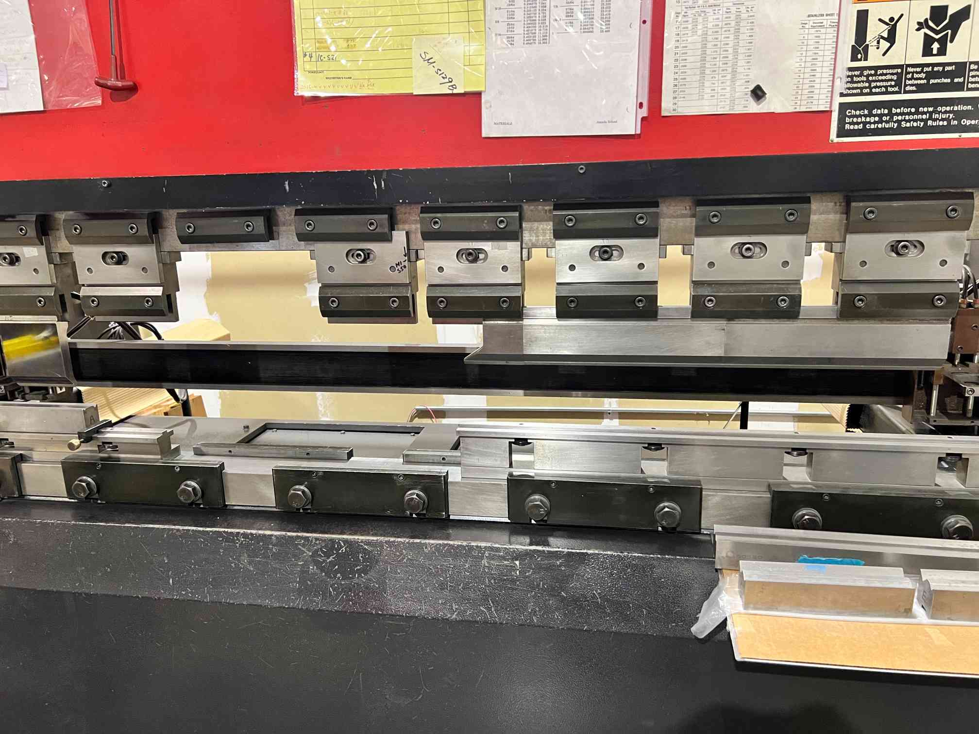 110 Ton x 10' Amada RG100 CNC Press Brake