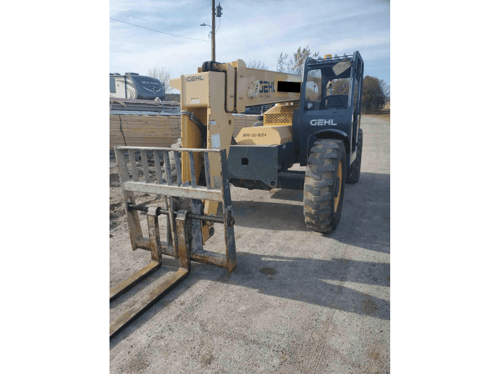 Gehl RS6-42 6,000 Lb Telehandler Lift