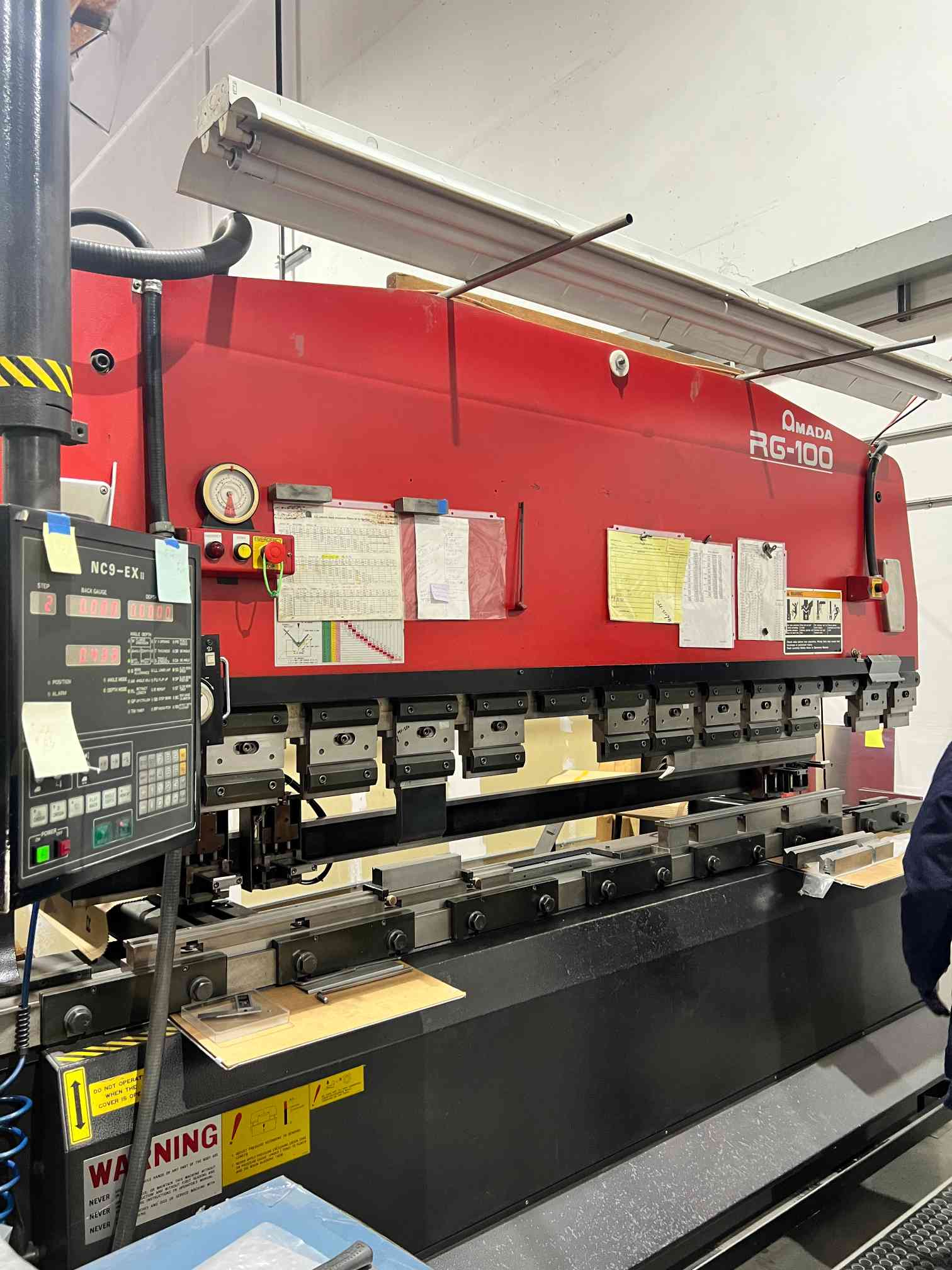 110 Ton x 10' Amada RG100 CNC Press Brake