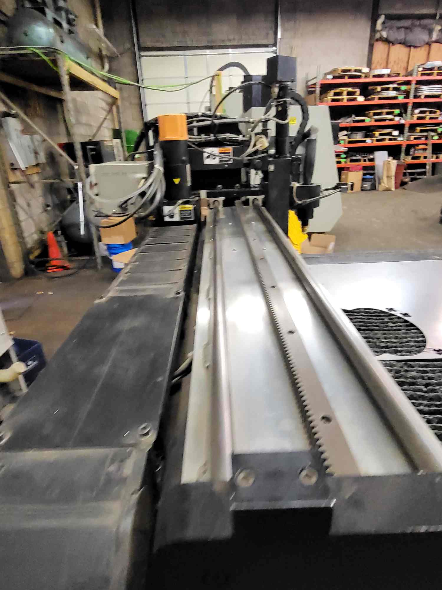4' x 8' Komatsu KCR0448 Komatsu Rasor CNC Fine Plasma Cutting System