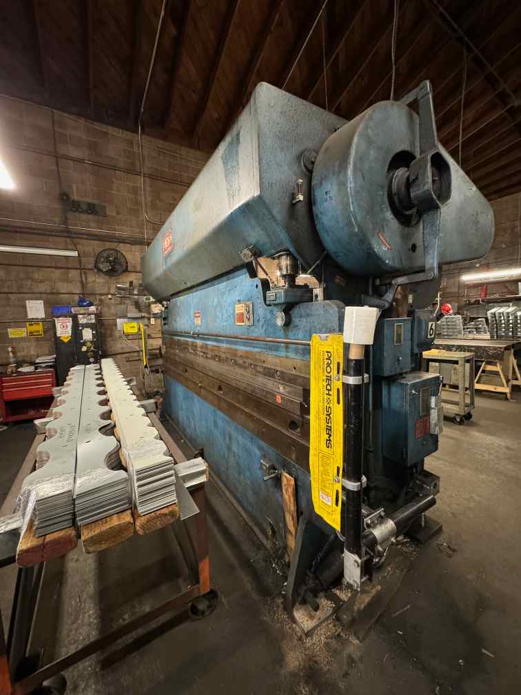 90 Ton x 12' Chicago 1012-1 Press Brake