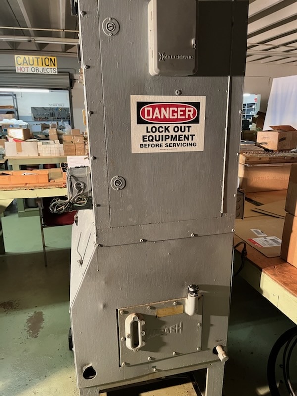 50 Ton Wabash 50-1515-2TM Hydraulic Molding Press