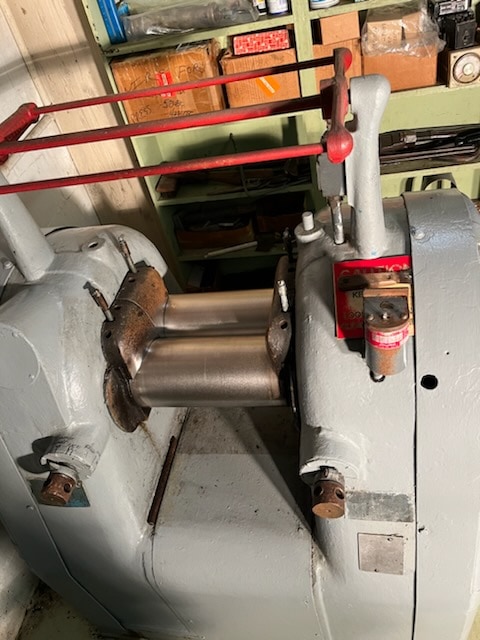 6" x 13" EEMCO Two Roll Lab Mill