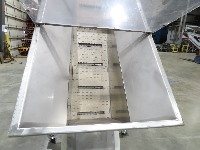 Kartridg Pak 18"x 11' Cleated Incline Conveyor Elevator Feed Hopper 72FPM