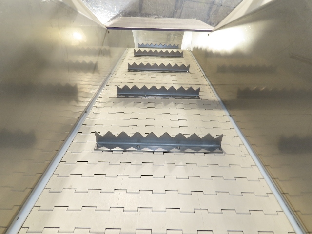 Kartridg Pak 18"x 11' Cleated Incline Conveyor Elevator Feed Hopper 72FPM