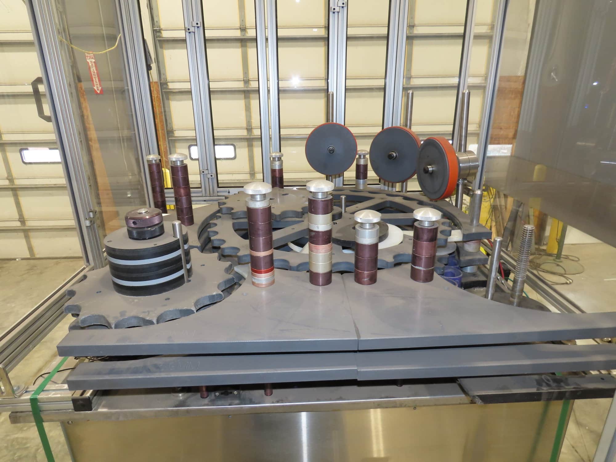 Aerosol Can Bottle Puck Sorter and Inserter for Bottle Filling Capper Line