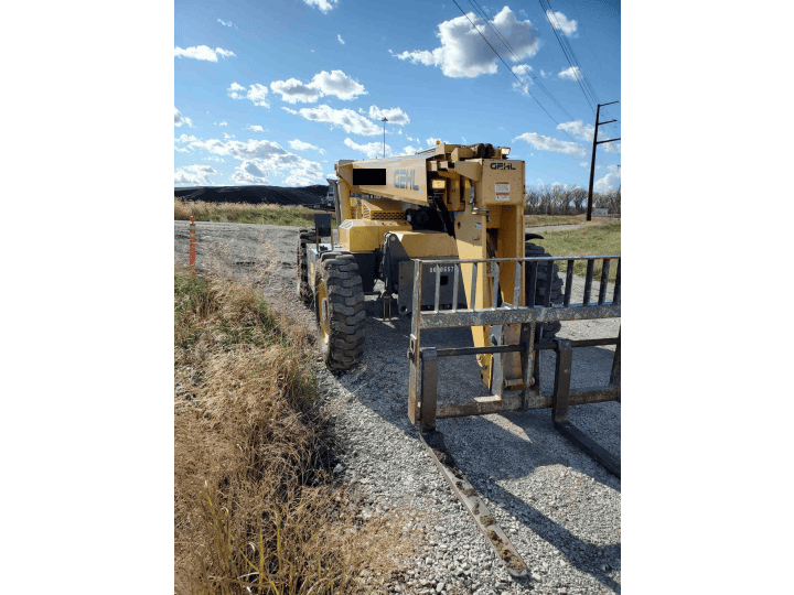 Gehl RS8-42 8,000 Lb Telehandler Lift