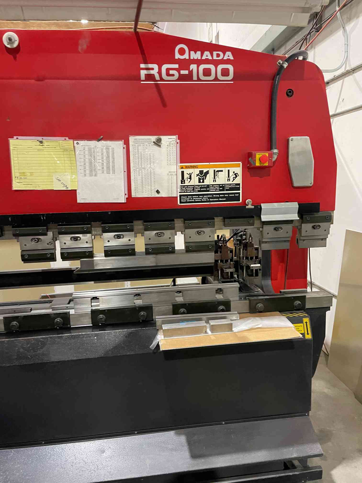 110 Ton x 10' Amada RG100 CNC Press Brake