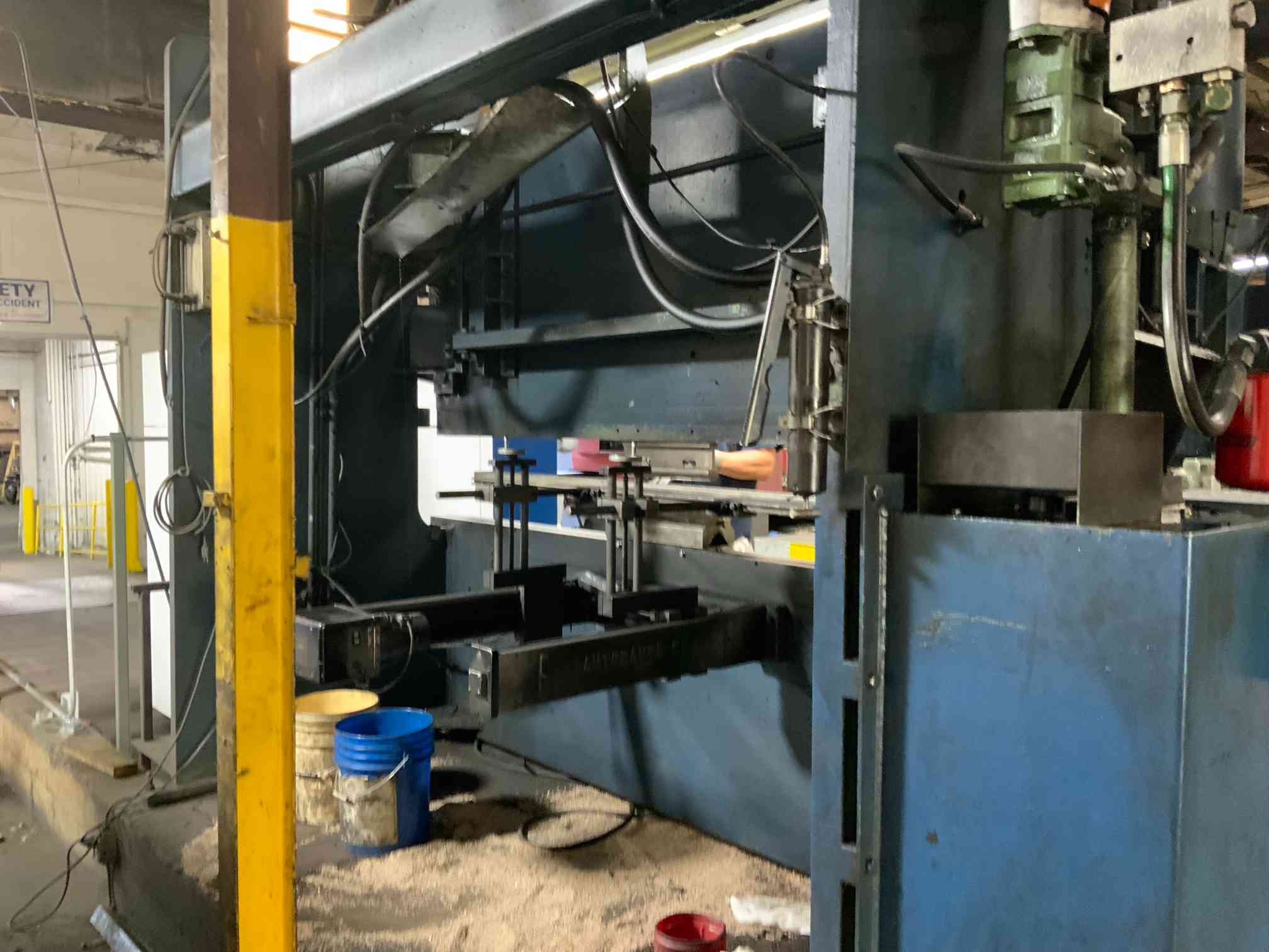 160 Ton x 10' Betenbender 10-160T Press Brake